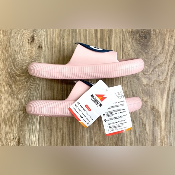 Cloud Slippers Open Toe Anti-Slip Pillow Sandals EVA Size 8/8.5 USA NWT - Picture 6 of 7